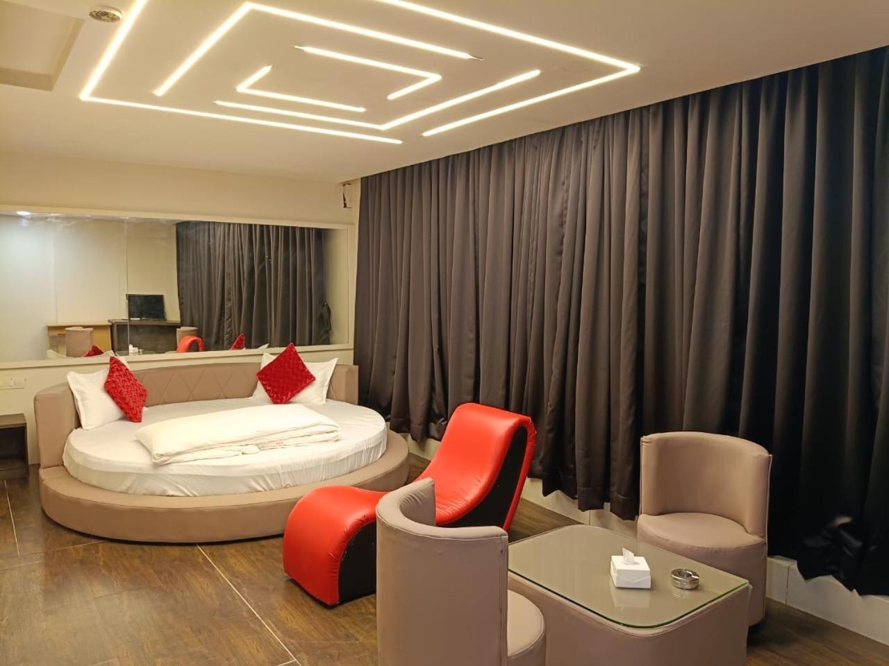 Aundh Elite Stay Pune Exterior foto